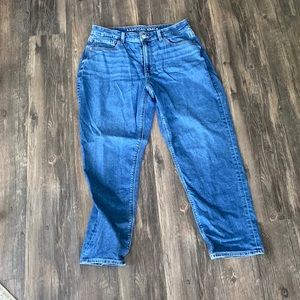AE Mom Jean